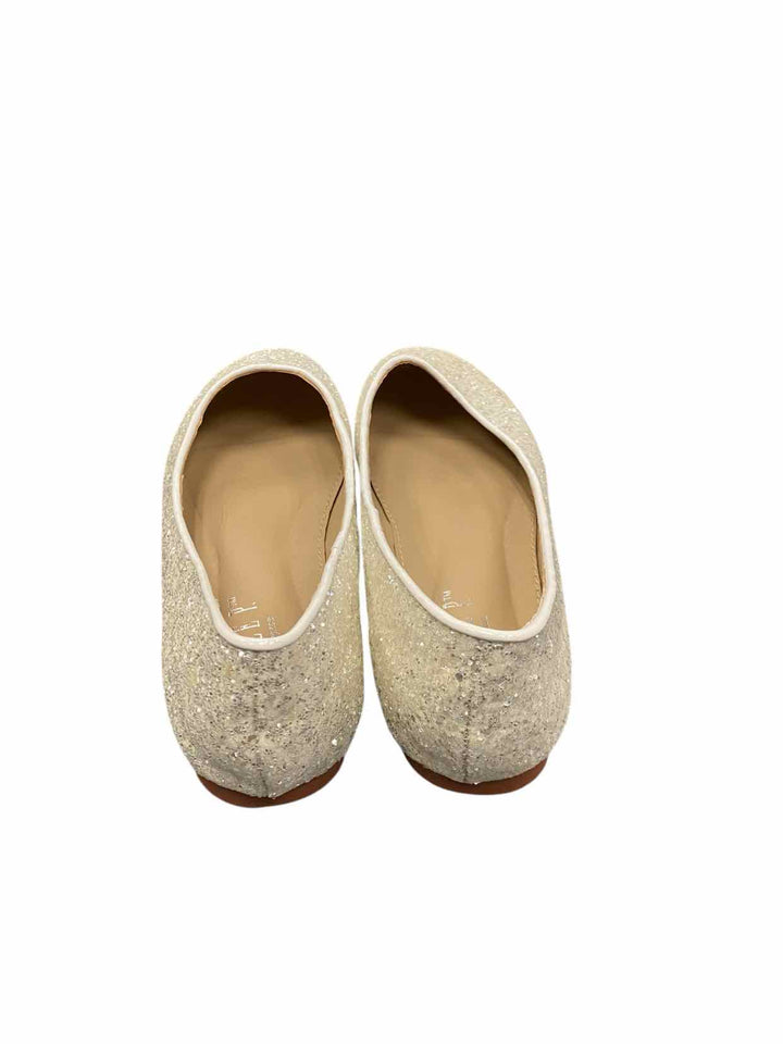 Kailee P. Shoe Size 9 White Flats