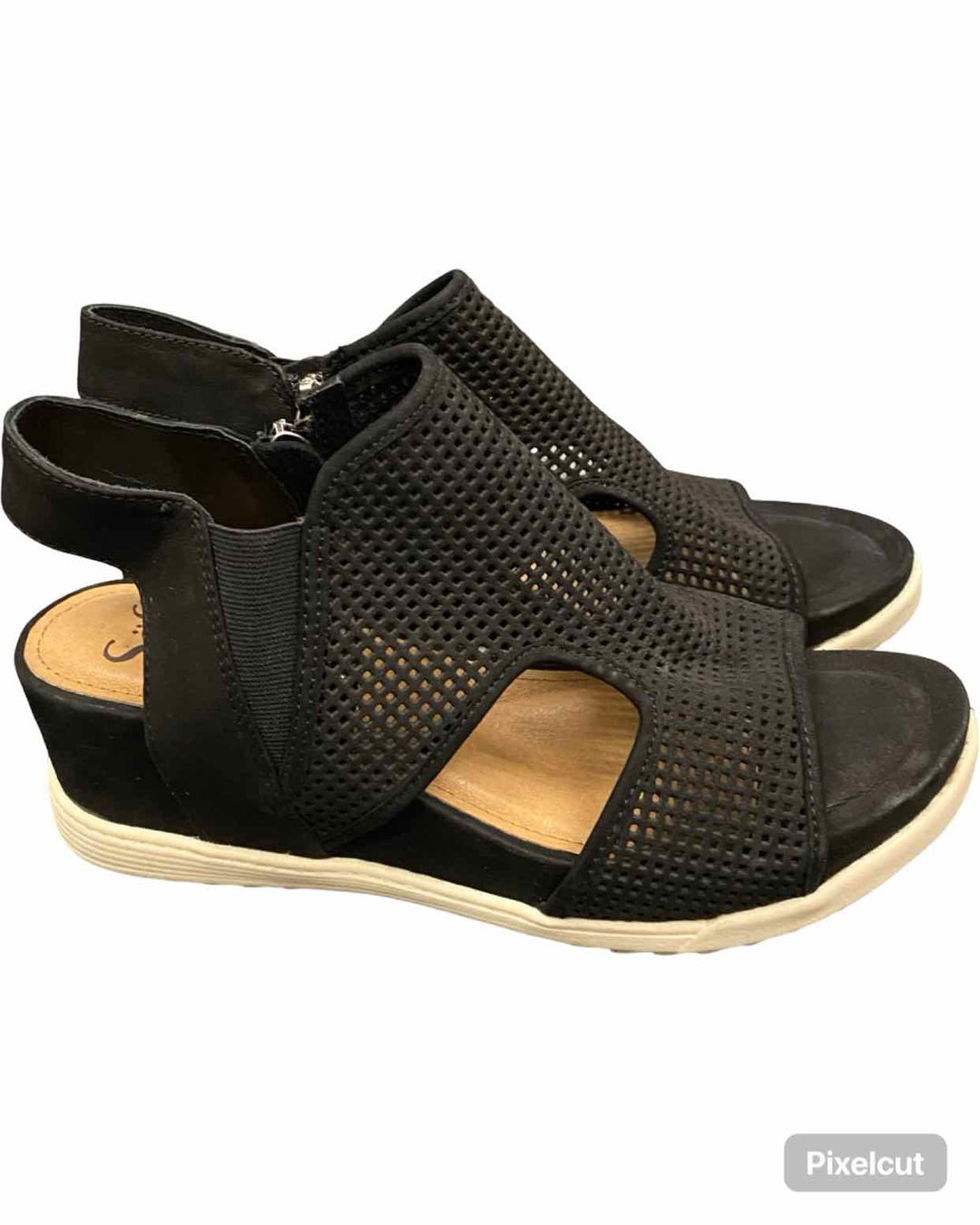 Sofft Shoe Size 9 Black Perforated Suede Sporty Wedge Sandals