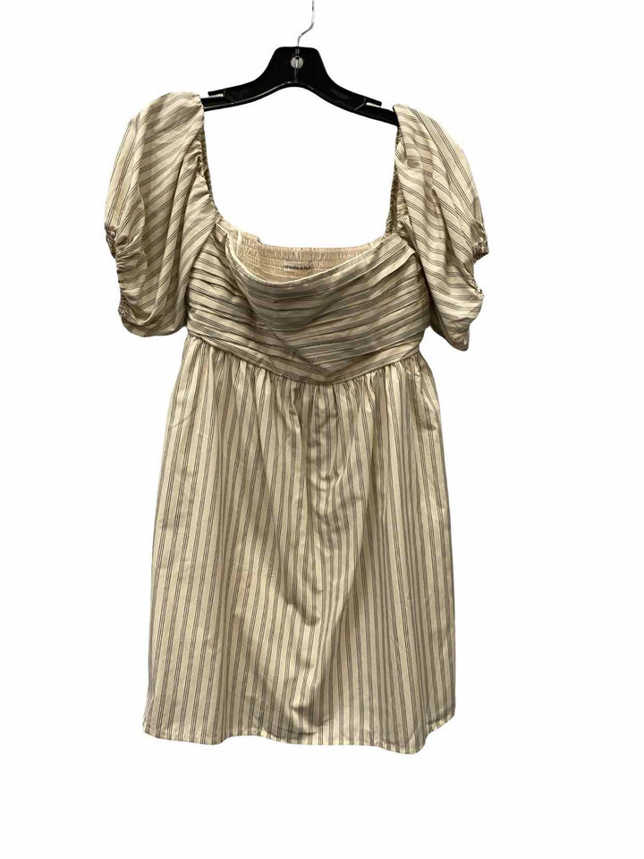 Abercrombie & Fitch Size M Cream Striped Dress