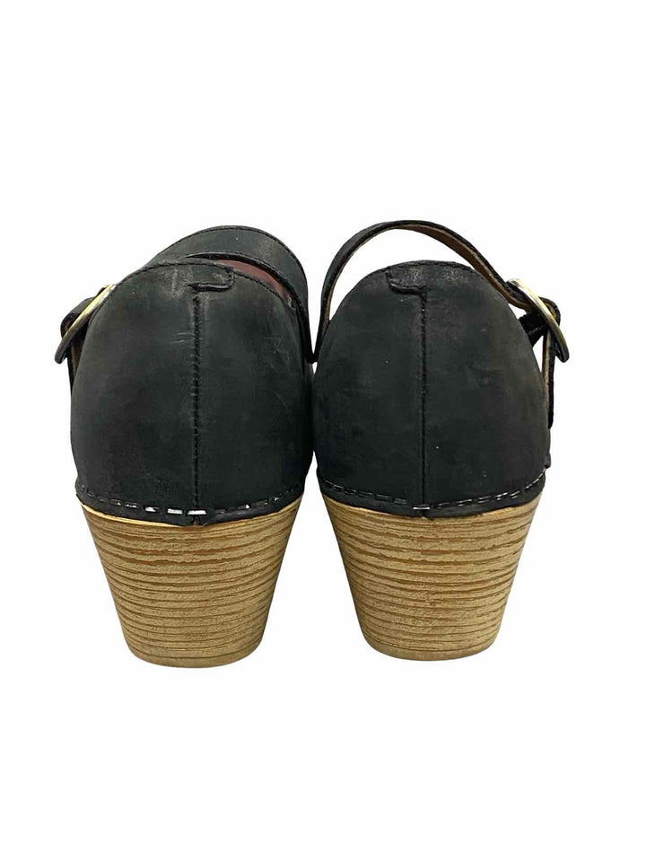 Dansko Shoe Size 38 Black Leather Clogs