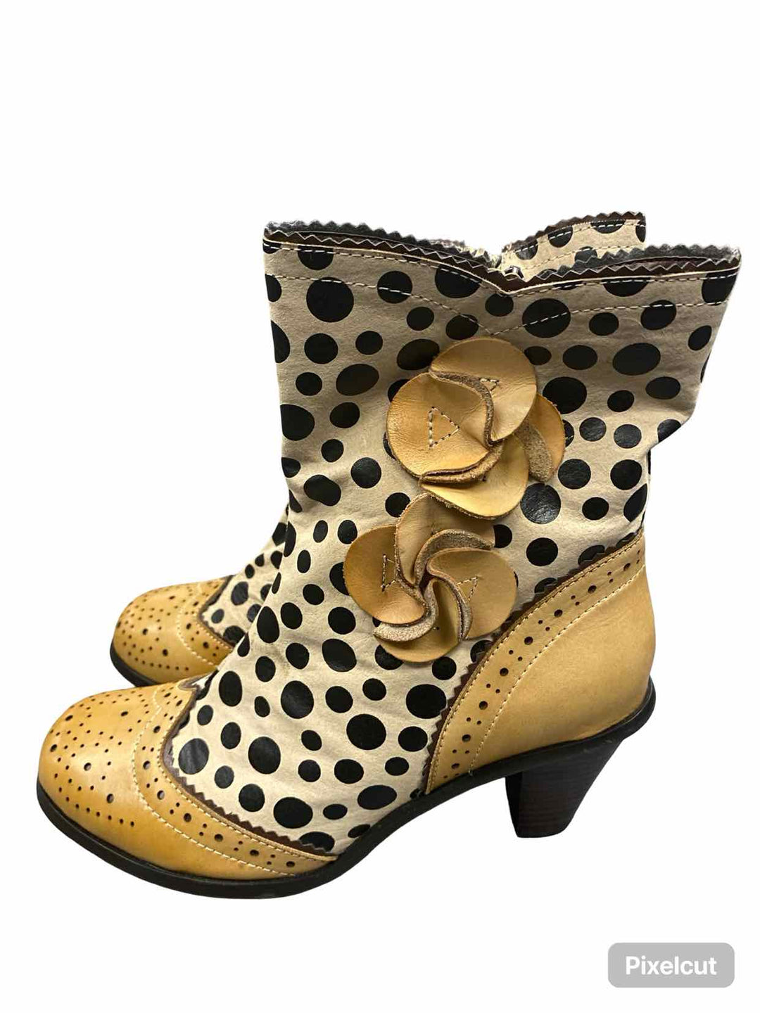 L'Artiste Shoe Size 40 Beige Polka Dot Leather Perignon Boots(Ankle)