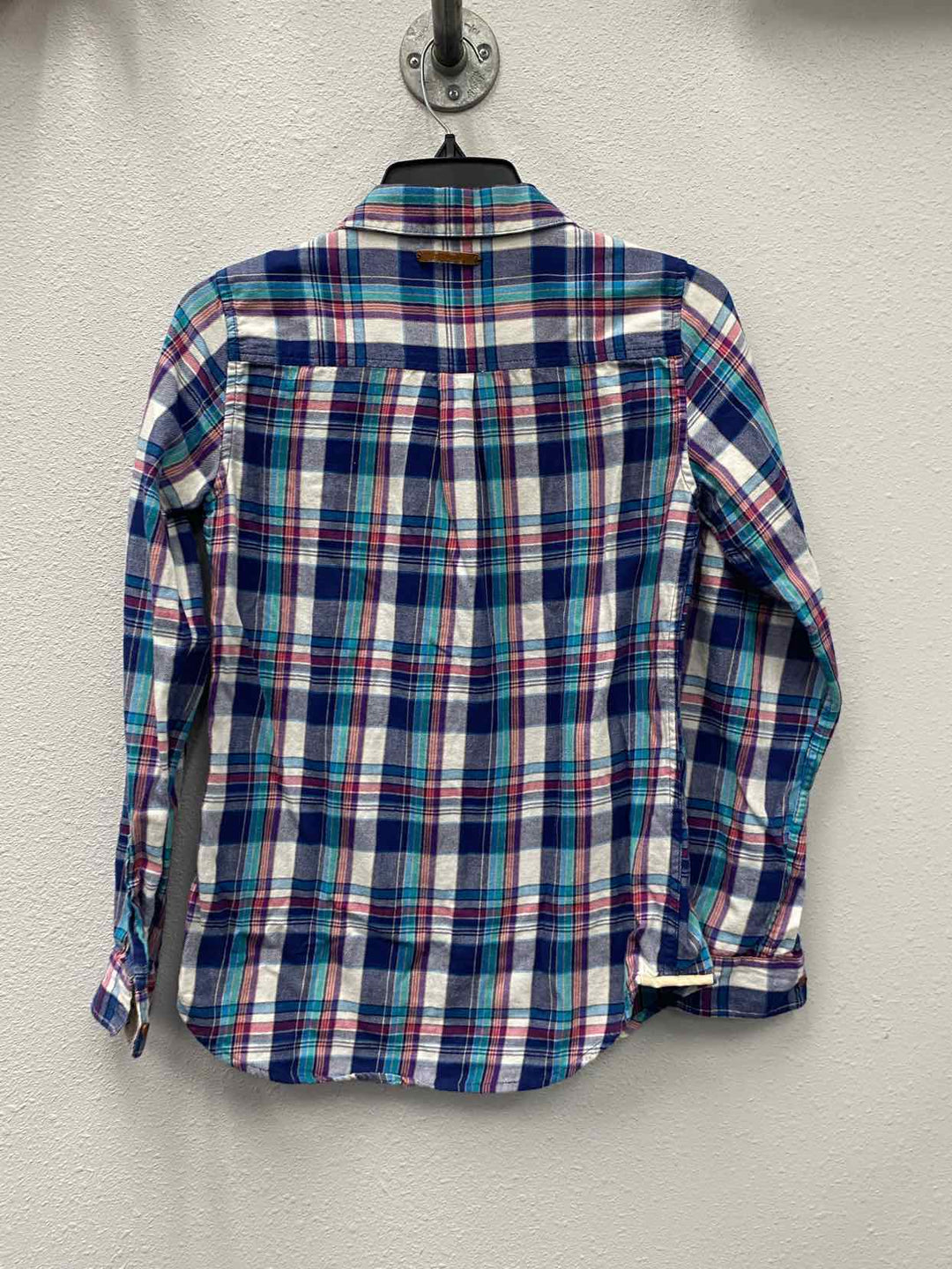 Birds of Paradis by Trovata Size XS Blue Multi Plaid Long Sleeve Shirts