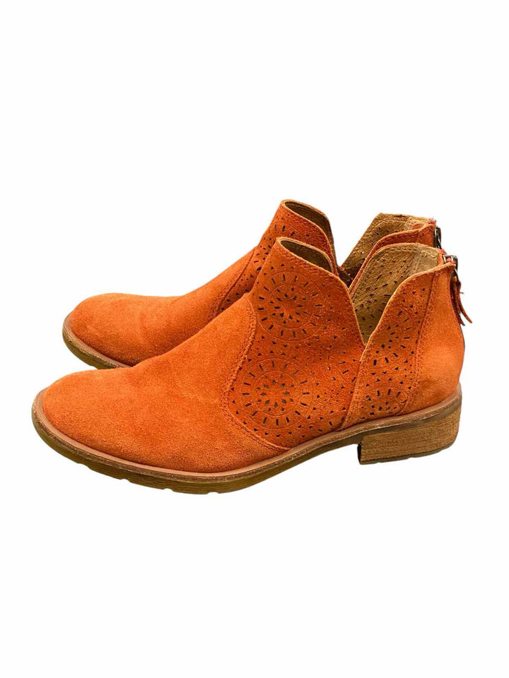 Sofft Shoe Size 6 Orange Suede Boots(Ankle)