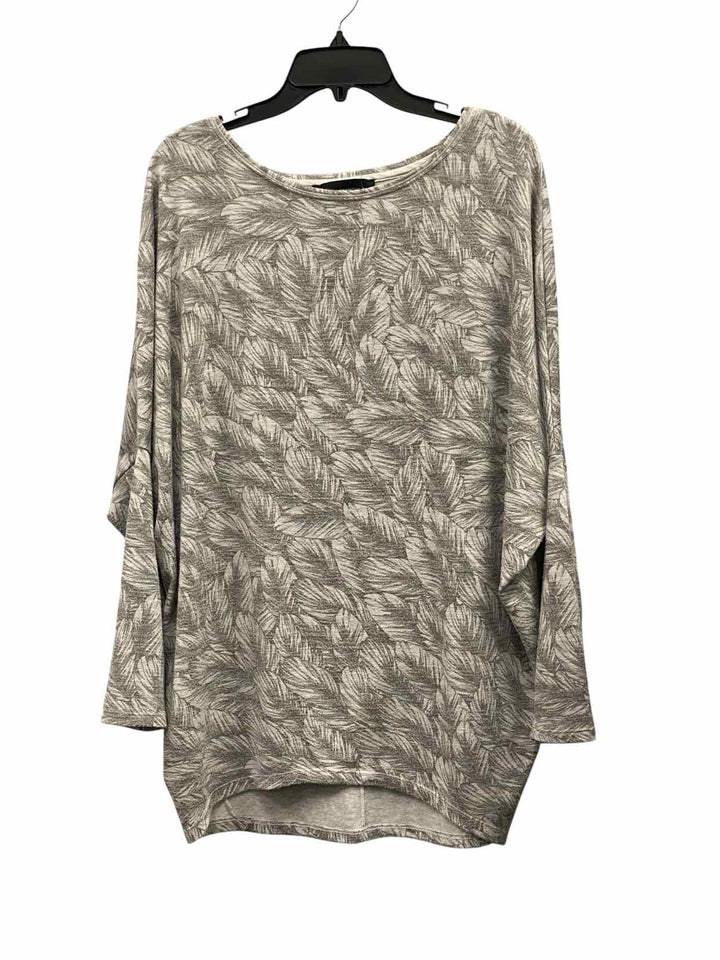 WHBM Size M Grey Print Long Sleeve Shirts