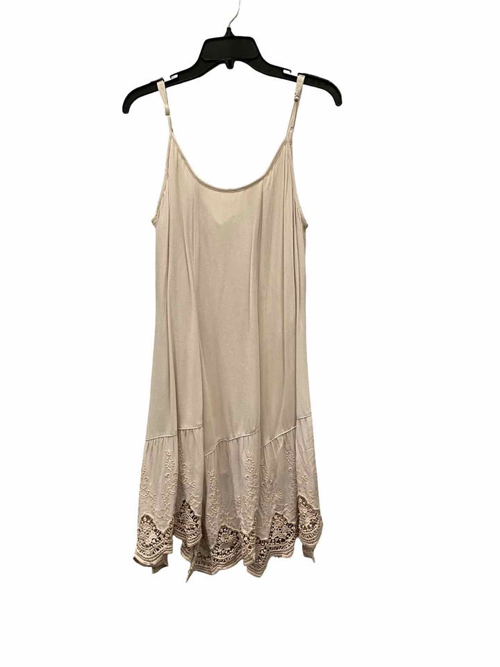 Lovestitch Size M Cream Dress