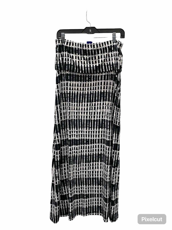 Calvin Klein Size M Black White Dress