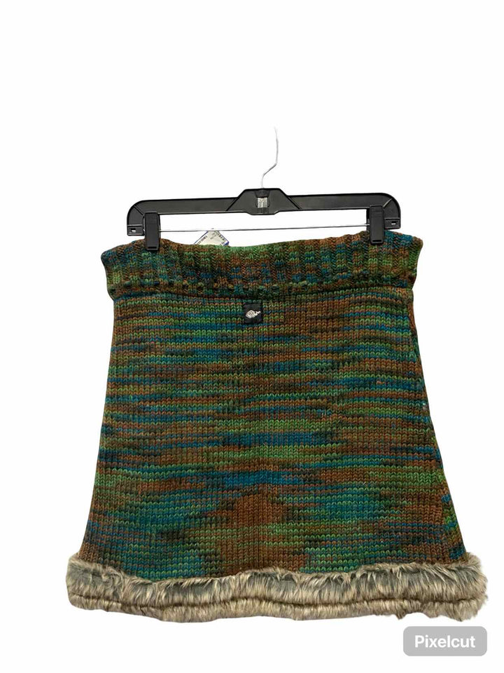 Everest Size M/L Green Knit Skirt