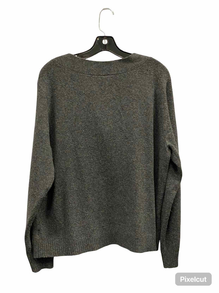 Cabi Size S Grey Sweater