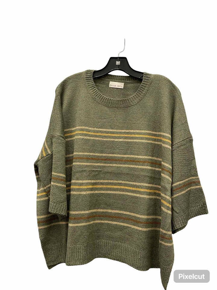 Be Cool Size M Green Stripe Sweater