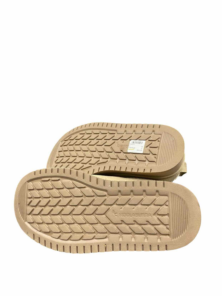 Koolaburra By UGG Shoe Size 9 Beige Slippers