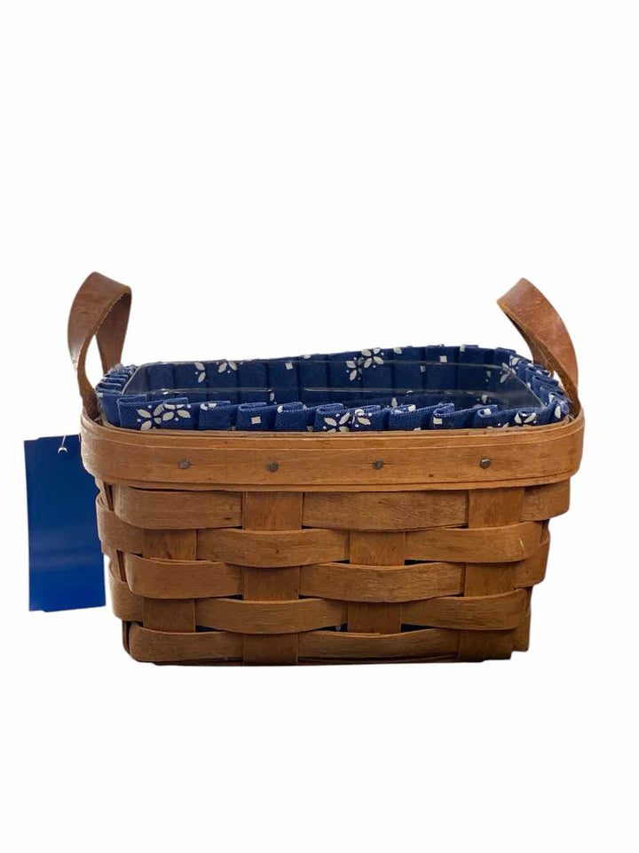 Longaberger Basket Includes Cloth & plastic liner Home Decor