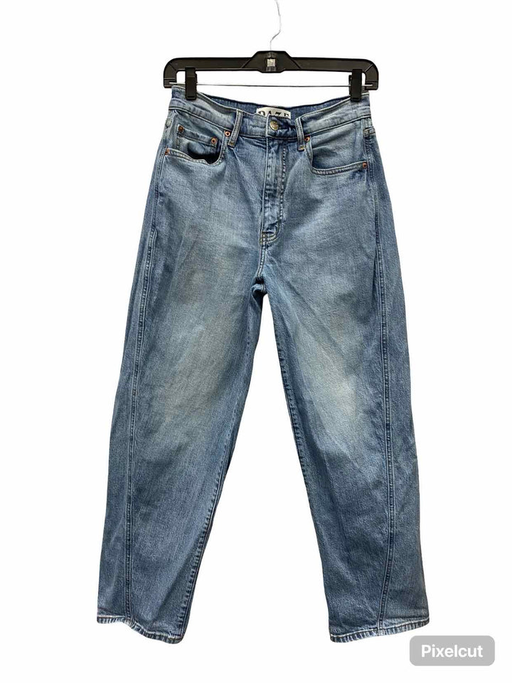Daze Size 26 Blue Jeans