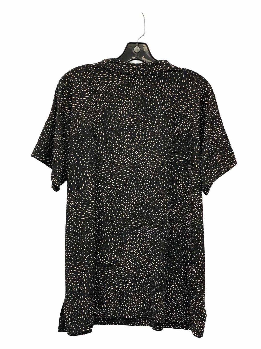 RATIA Size M Black Short Sleeve Shirts