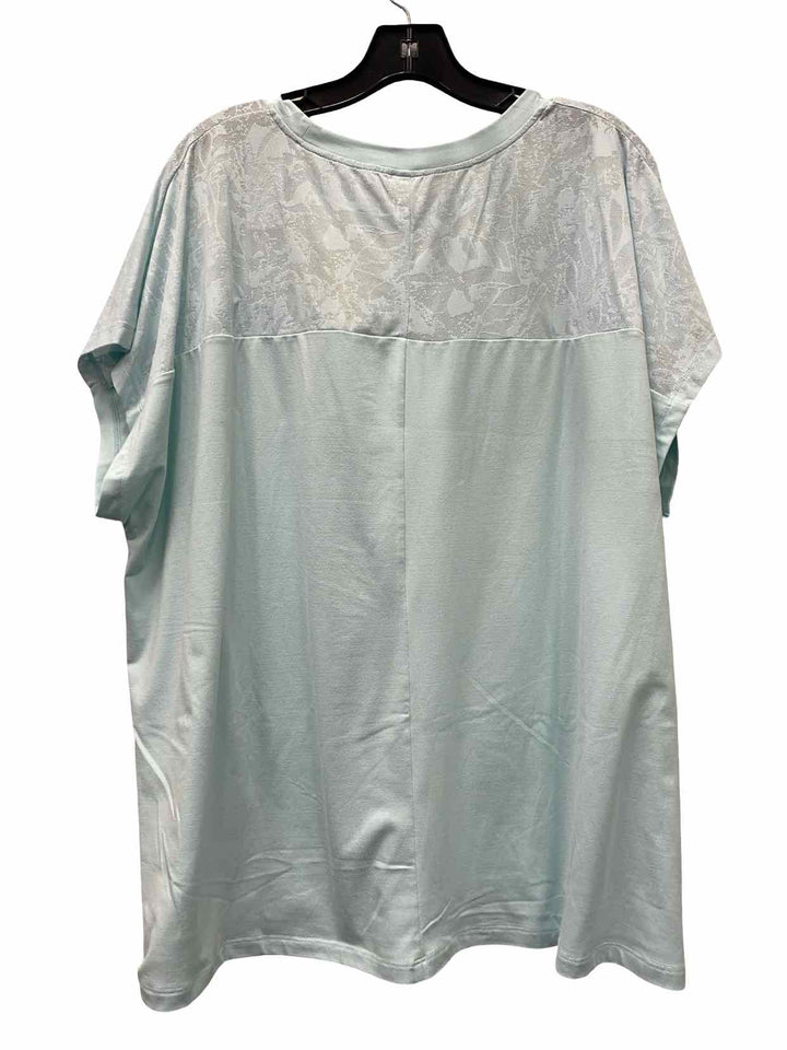 livi Size 2X Light Blue Short Sleeve Shirts