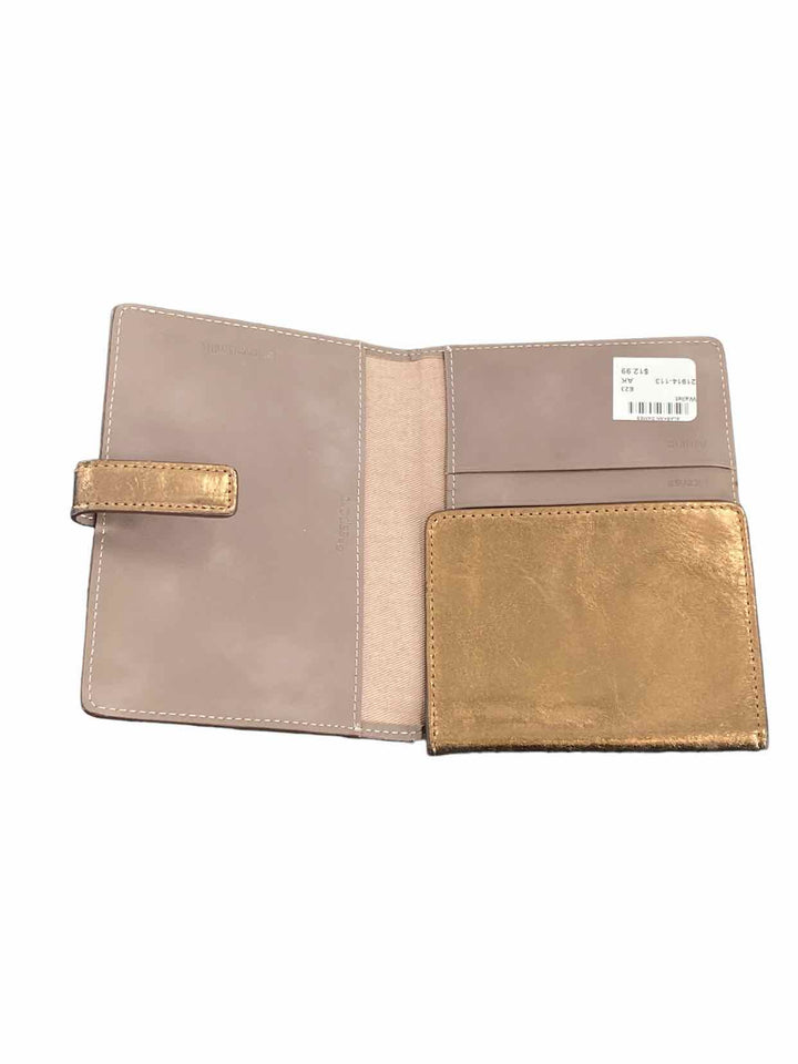 TRAVELSMITH Gold Wallet