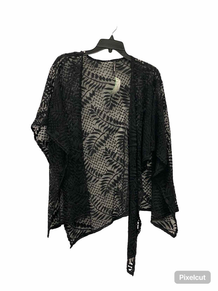 Torrid Size 0S Black Short Sleeve Shirts