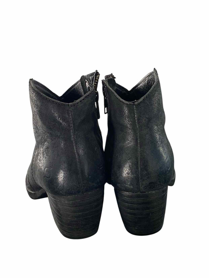 Born Shoe Size 8 Black Boots(Ankle)