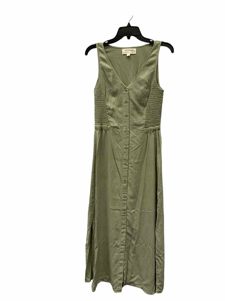 Cloth & Stone Size XS Green 100% Tencel Dress