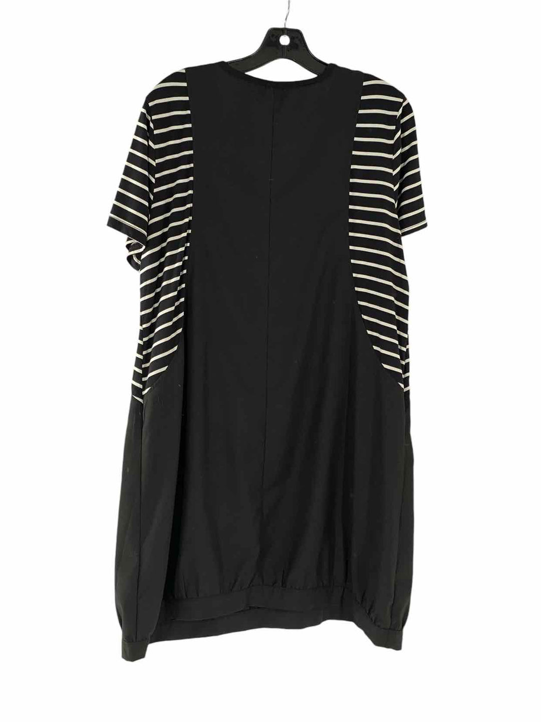 Bobbi Dazzler Size XL Black White Stripes Dress