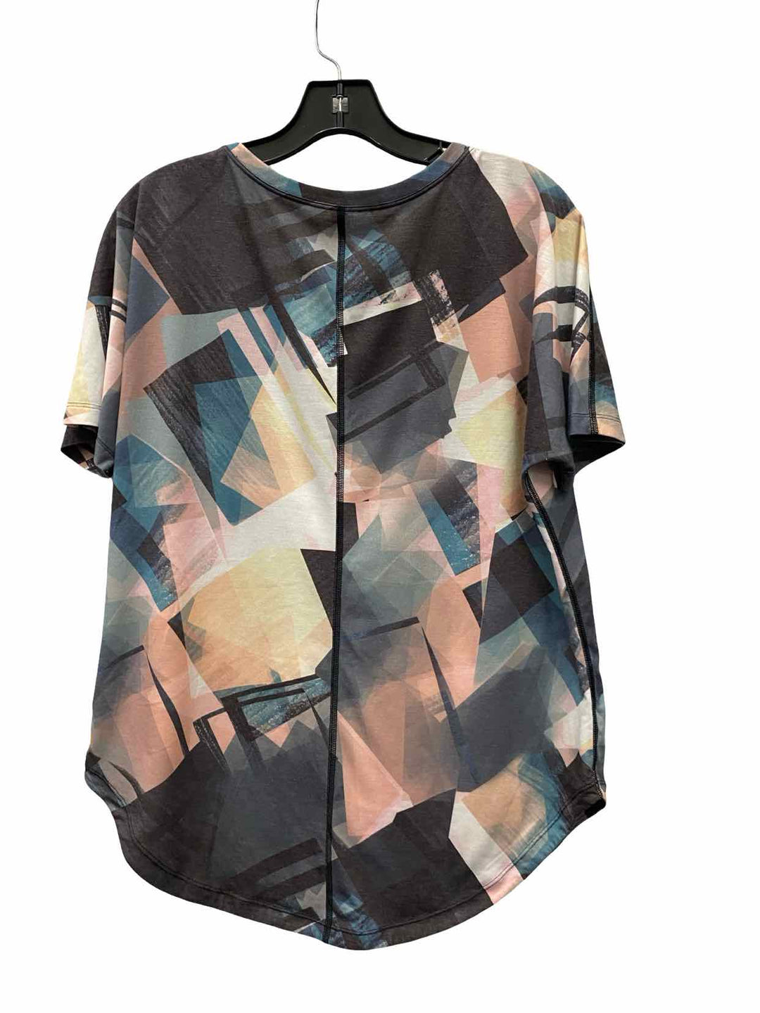 Lucy Size L Multi-Color Athletic Long Sleeve