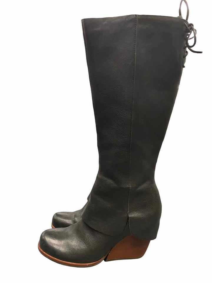 Kork- Ease Shoe Size 8 Black Leather Boots(knee)