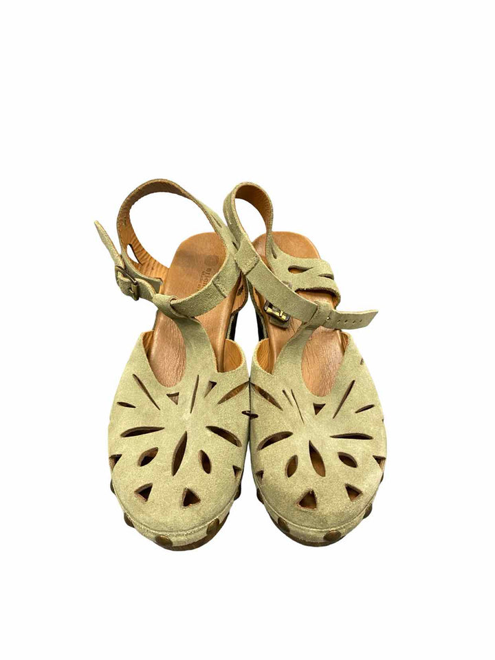 Eric Michael Shoe Size 38 Green Sandals