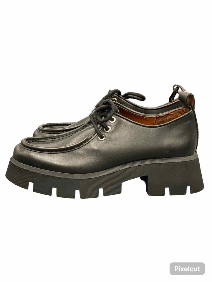 Zara Shoe Size 39 Black Chunky Moc Toe Shoes