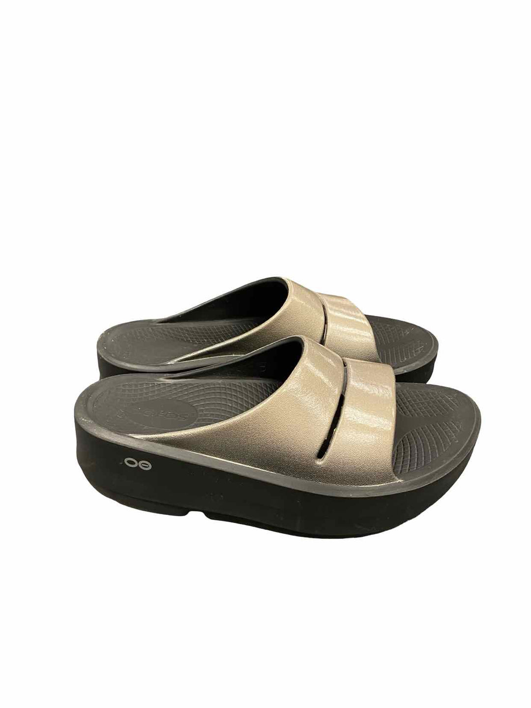 Oofos Shoe Size 8 Gray OOmega OOahh Luxe Platfrom Slide Sandals
