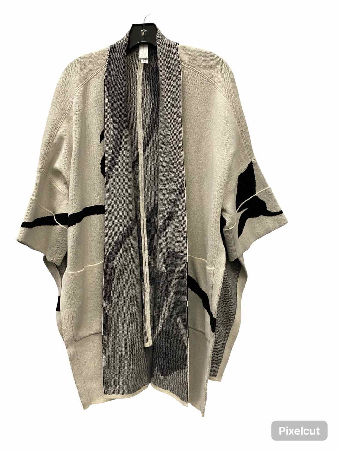 Marla Wynne Size M Cream Black Sweater