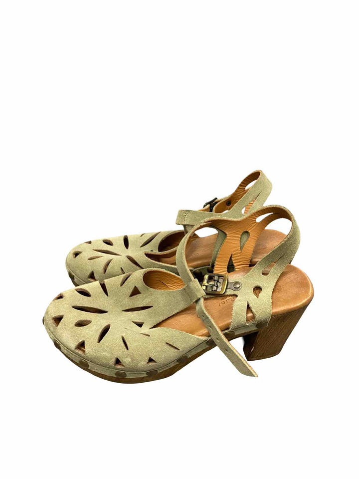 Eric Michael Shoe Size 38 Green Sandals