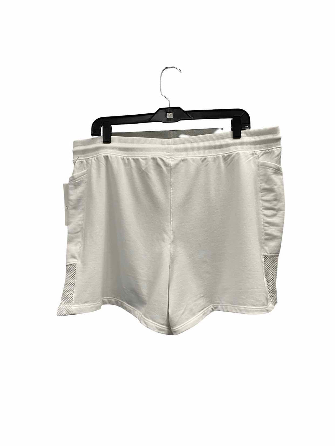 Nine West Size 2X White NWT Athletic Shorts