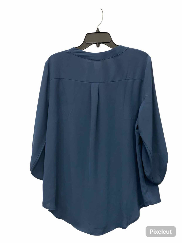 LUSH Size L Teal Long Sleeve Shirts