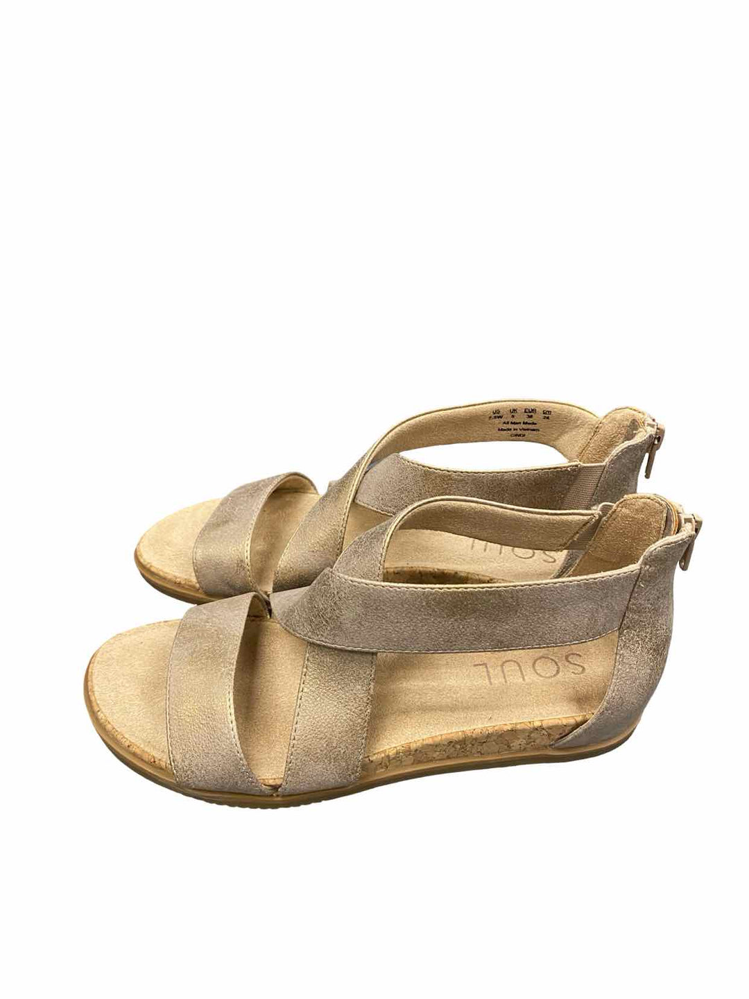 Naturalizer Shoe Size 7.5 Beige Sandals