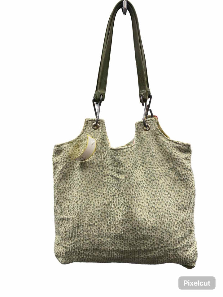 Tailfeathers Jewelry (Etsy) Green Handcrafted Purse