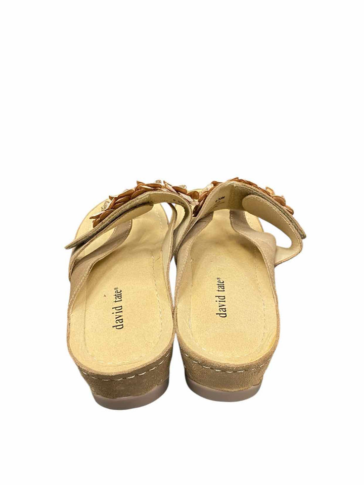 david tate Shoe Size 9.5 Beige Leather Sandals