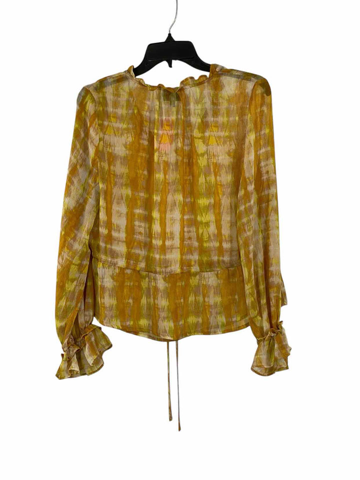 WHOWHATWEAR Size M Yellow Long Sleeve Shirts