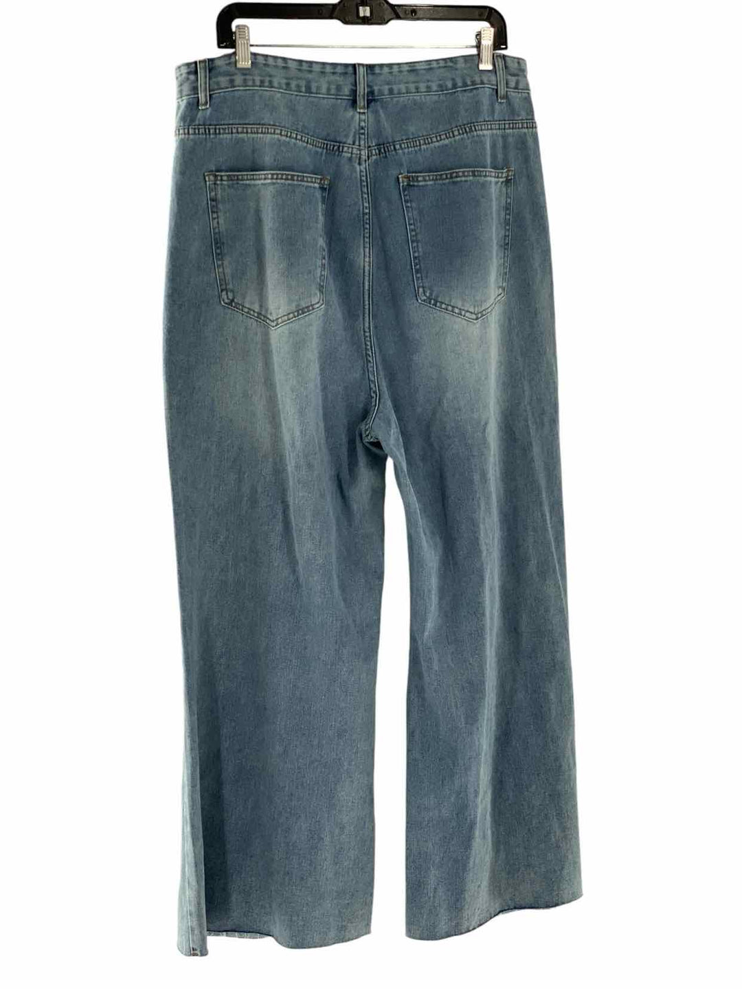 Cider Size XL light wash NWT Wide leg Jeans