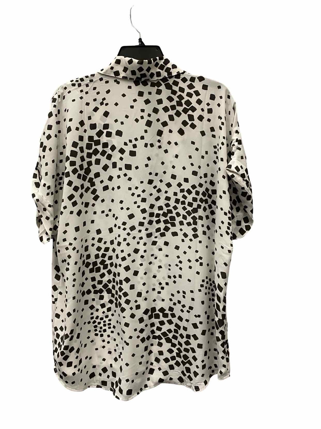 Cabi Size L White Black Print Short Sleeve Shirts