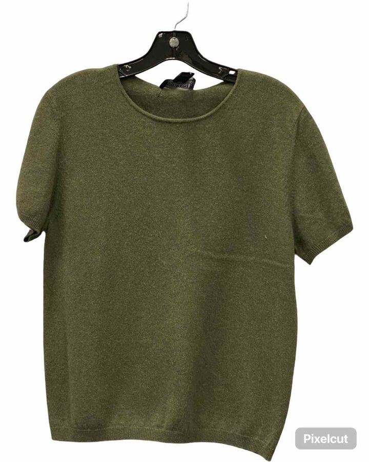 Lands End Size M Green 100% cashmere Short Sleeve Shirts