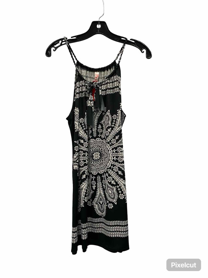 1.2.3. Size One Size Black White Floral Dress