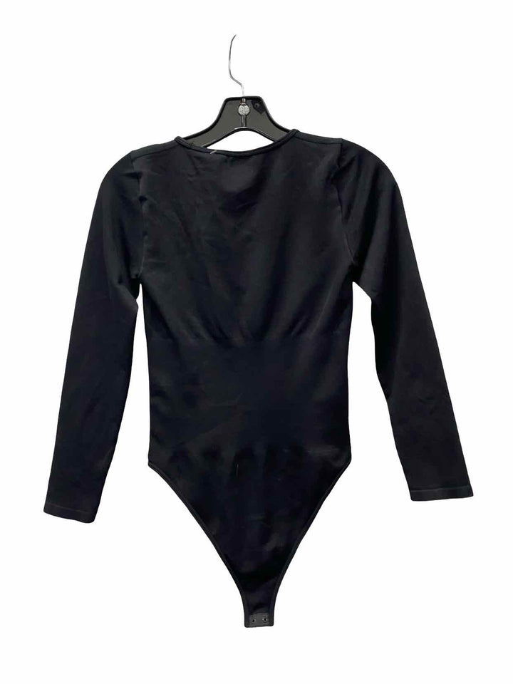 OQQ Size M Black Long Sleeve Shirts