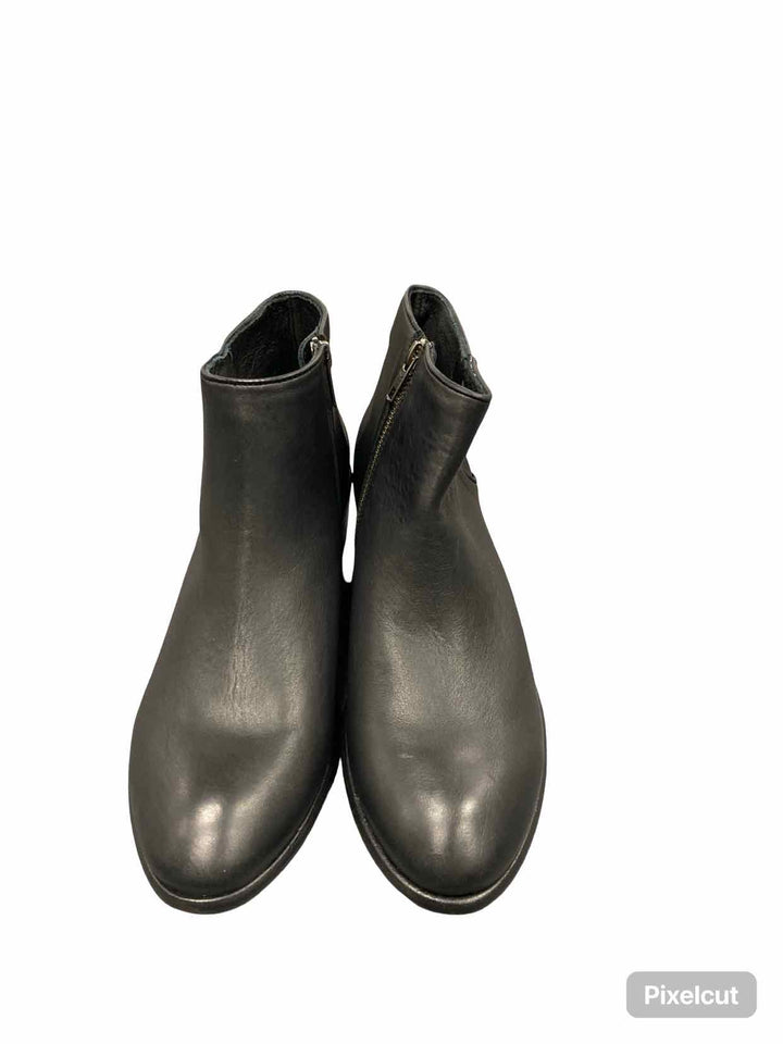 Frye Shoe Size 8 Black Carson Piping Bootie Boots(Ankle)