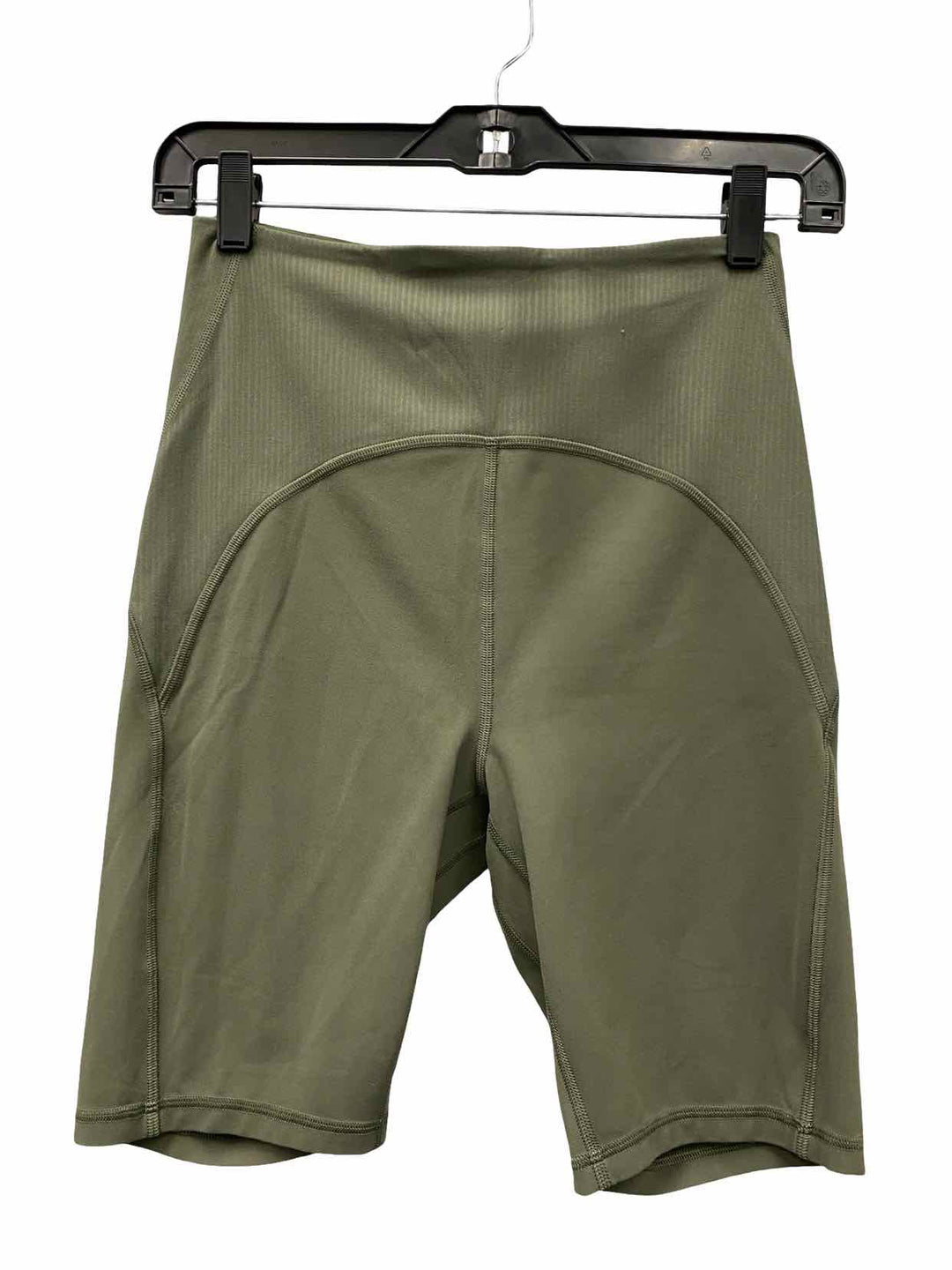 Lululemon Size 6 Green Athletic Shorts