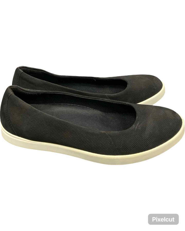 Ecco Shoe Size 40 Black Leather Flats