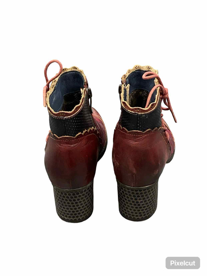 L'Artiste by Springstep Shoe Size 38 Red Leather Leafeel Boots(Ankle)