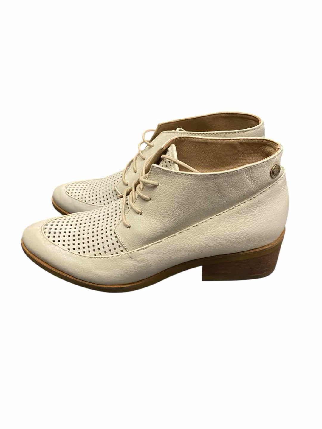 Stivali Shoe Size 36 Cream Leather Boots(Ankle)