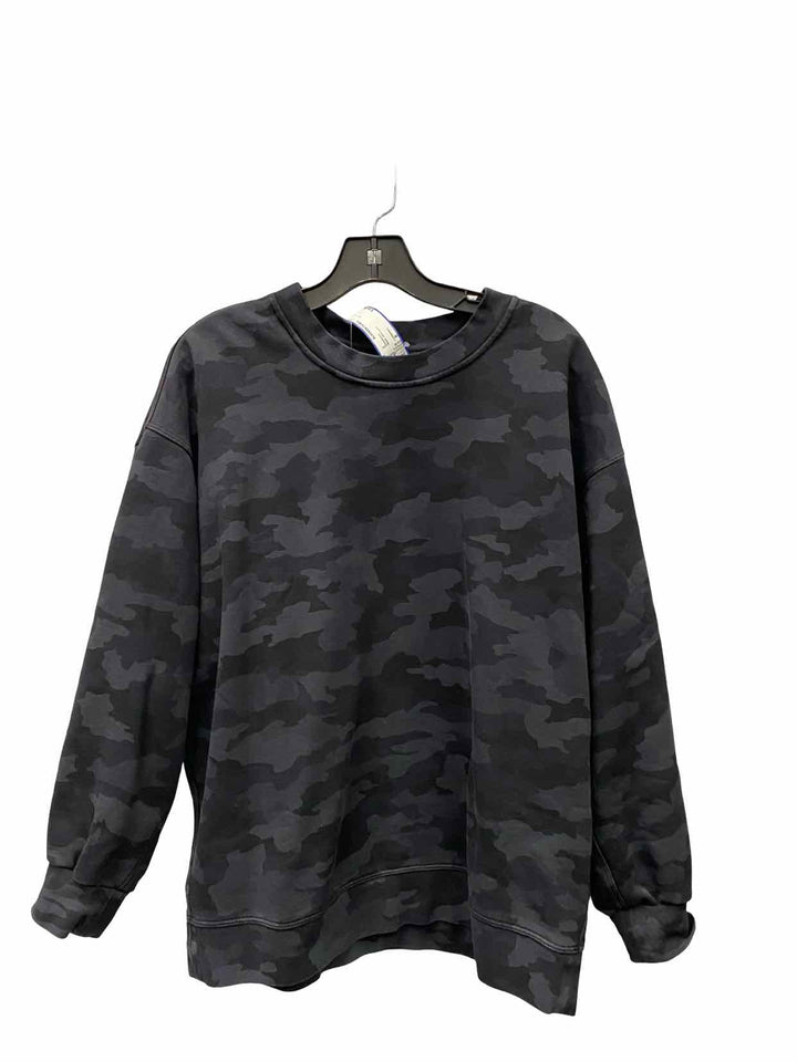 Lululemon Size 8 Black camo print Sweatshirt