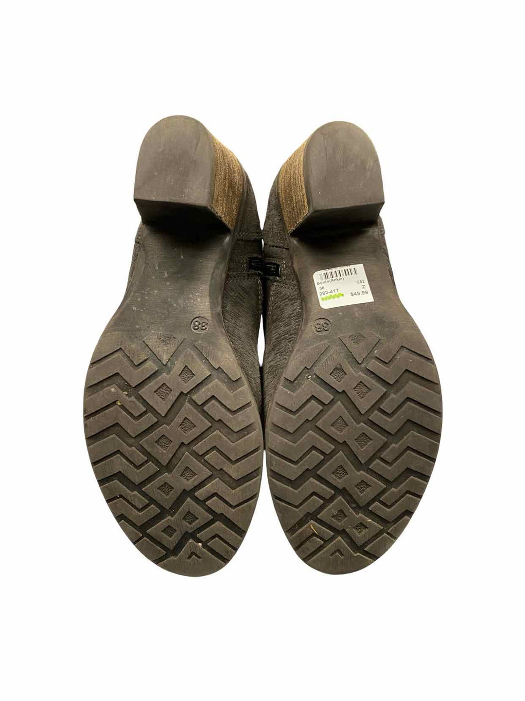 Taos Shoe Size 38 Grey Suede Shaka 2 Boots(Ankle)