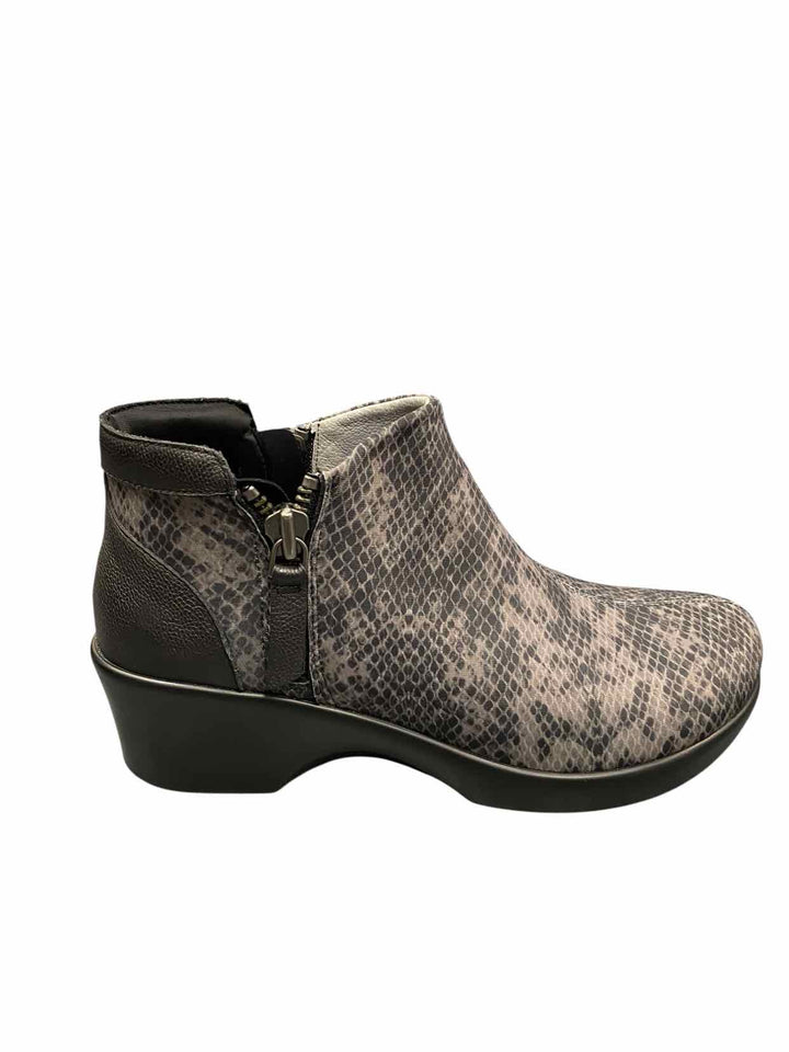 Alegria Shoe Size 40 Black Grey Snakeskin Pattern Sloan Snake Boot Boots(Ankle)