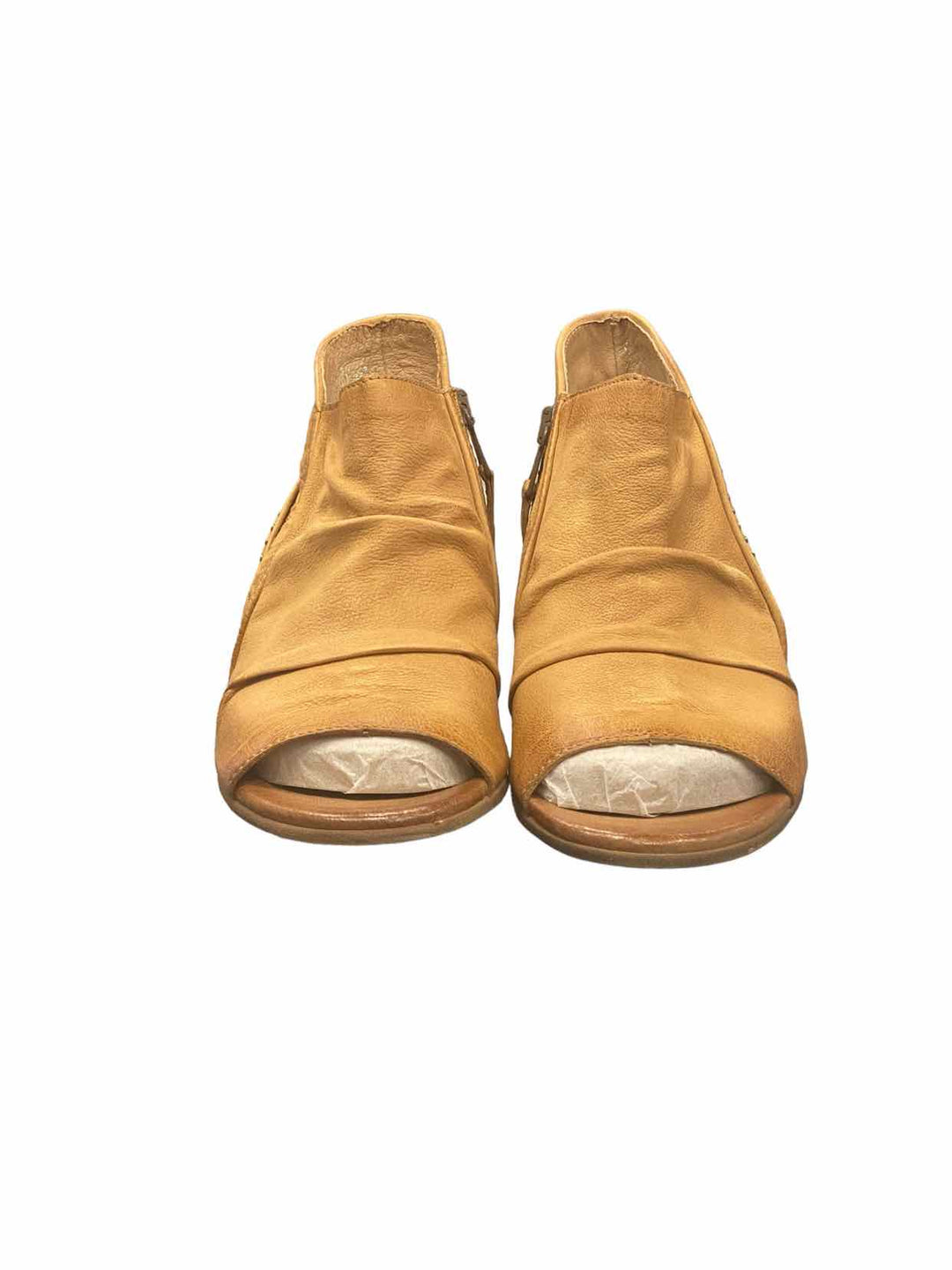 Miz Mooz Shoe Size 37 Brown Leather NWOT Sandals